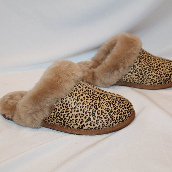 UGG WOMEN'S SPECKLES SCUFFETTE II CHESTNUT‎ BLACK SLIPPERS - Picture 4 of 8